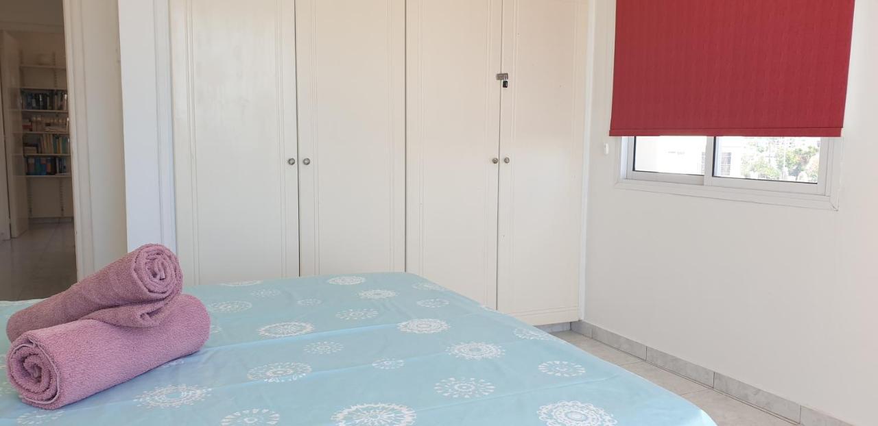 Athena And The Owl Beachside Apt Paphos Exterior foto